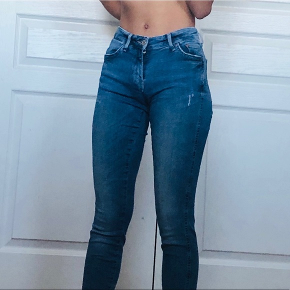 Blue jeans - Picture 3 of 3